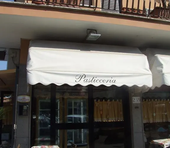 Bed and Breakfast Residenza I Ciclamini 4*