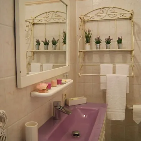Bed & Breakfast Residenza I Ciclamini 2*